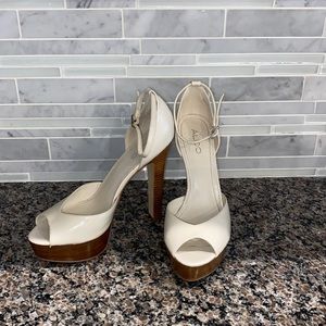 Like new Aldo platform heels